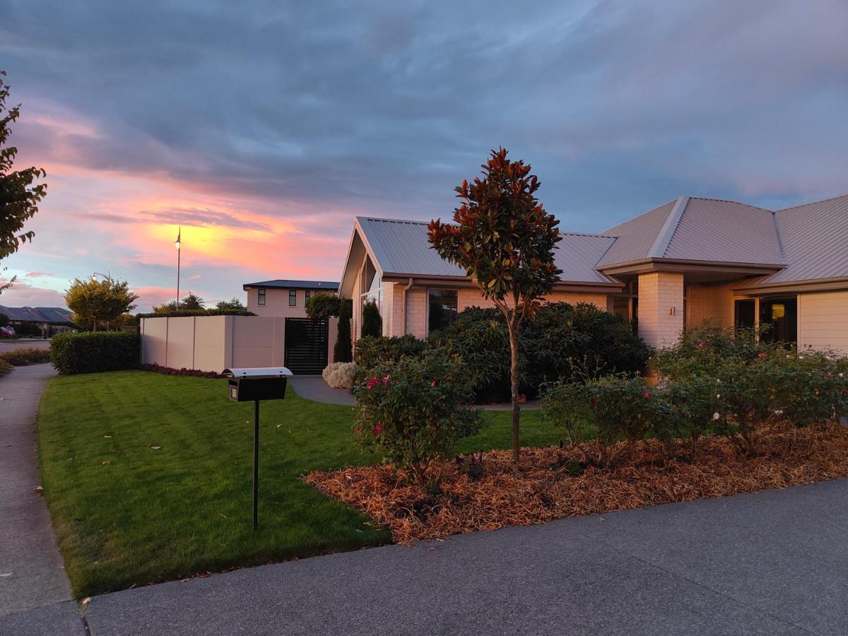 Courtenay B & B Kaiapoi ภายนอก รูปภาพ