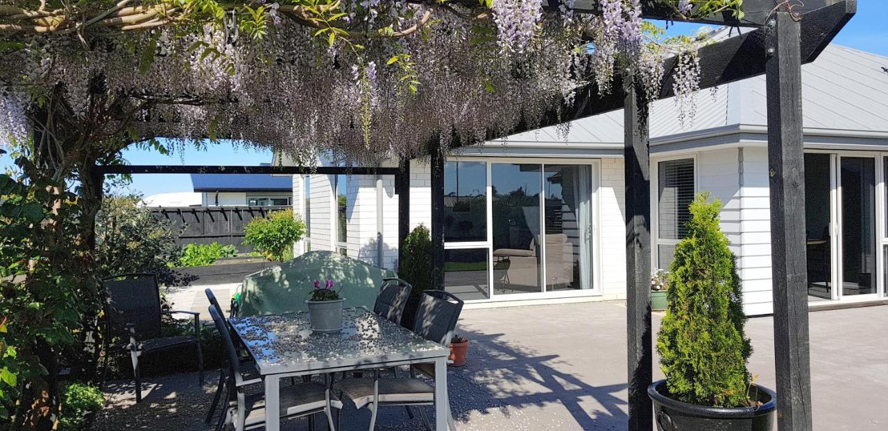 Courtenay B & B Kaiapoi ภายนอก รูปภาพ